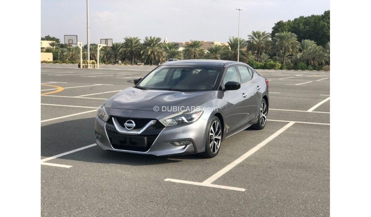 Nissan Maxima SV MODEL 2016 GCC CAR PERFECT CONDITION INSIDE AND OUTSIDE LOW MILEAGE