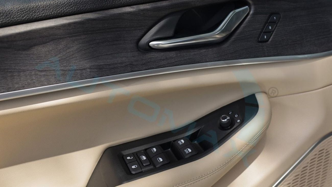 Jeep Grand Cherokee LIMITED PLUS LUXURY 4X4 GCC 2025 With 3 Years Or 60,000 Km Warranty @Official Dealer