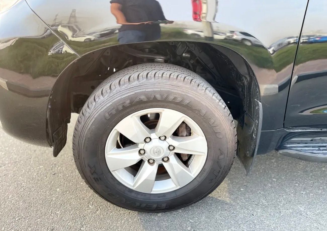 Toyota Prado EXR 2018 Model V4 2.7L Engine Very Clean and Perfect Condition