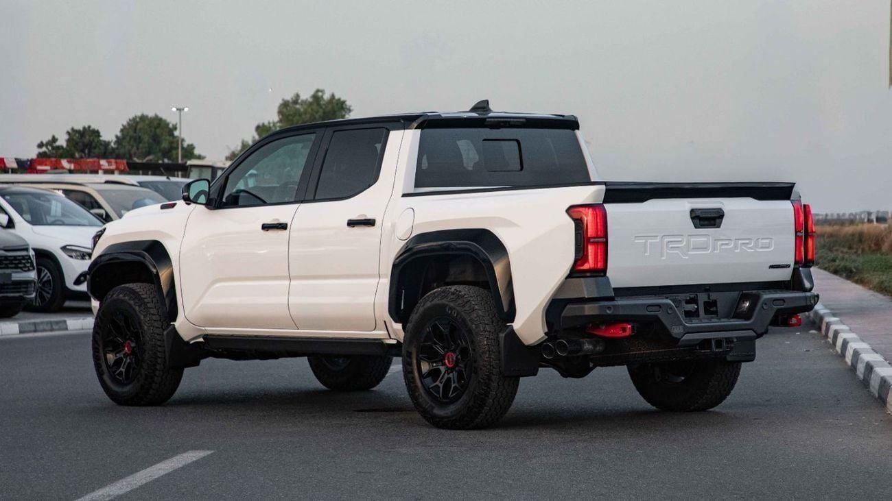 تويوتا تاكوما 2.4L TRD PRO i-FORCE MAX Turbo Hybrid | 2025 | For Local Registration +10%