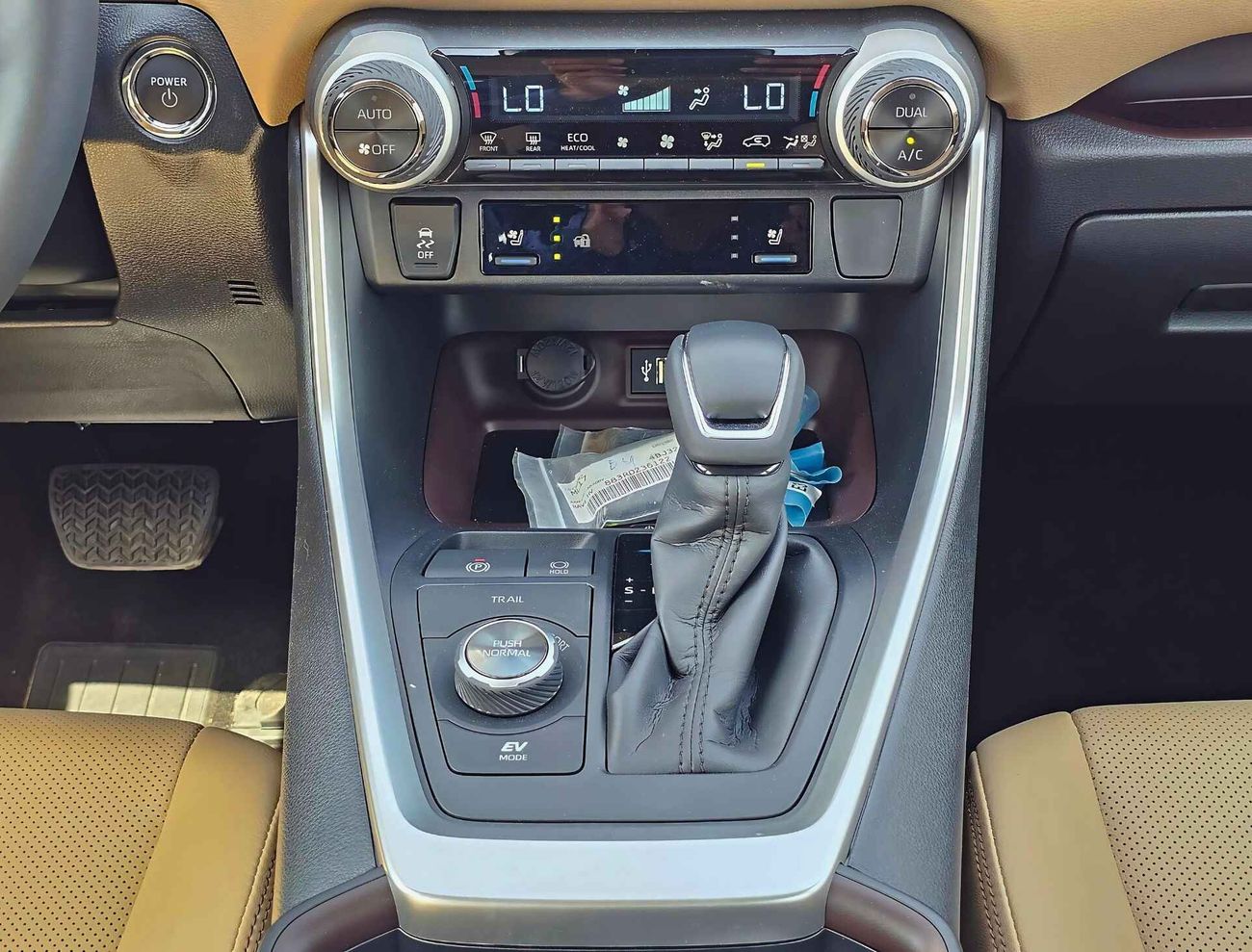 تويوتا راف ٤ Hybrid / 2.5L V4 / Driver Power Seat / Full Option With Panoramic Roof (CODE # 67999)