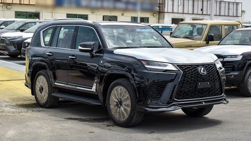 Lexus LX 600