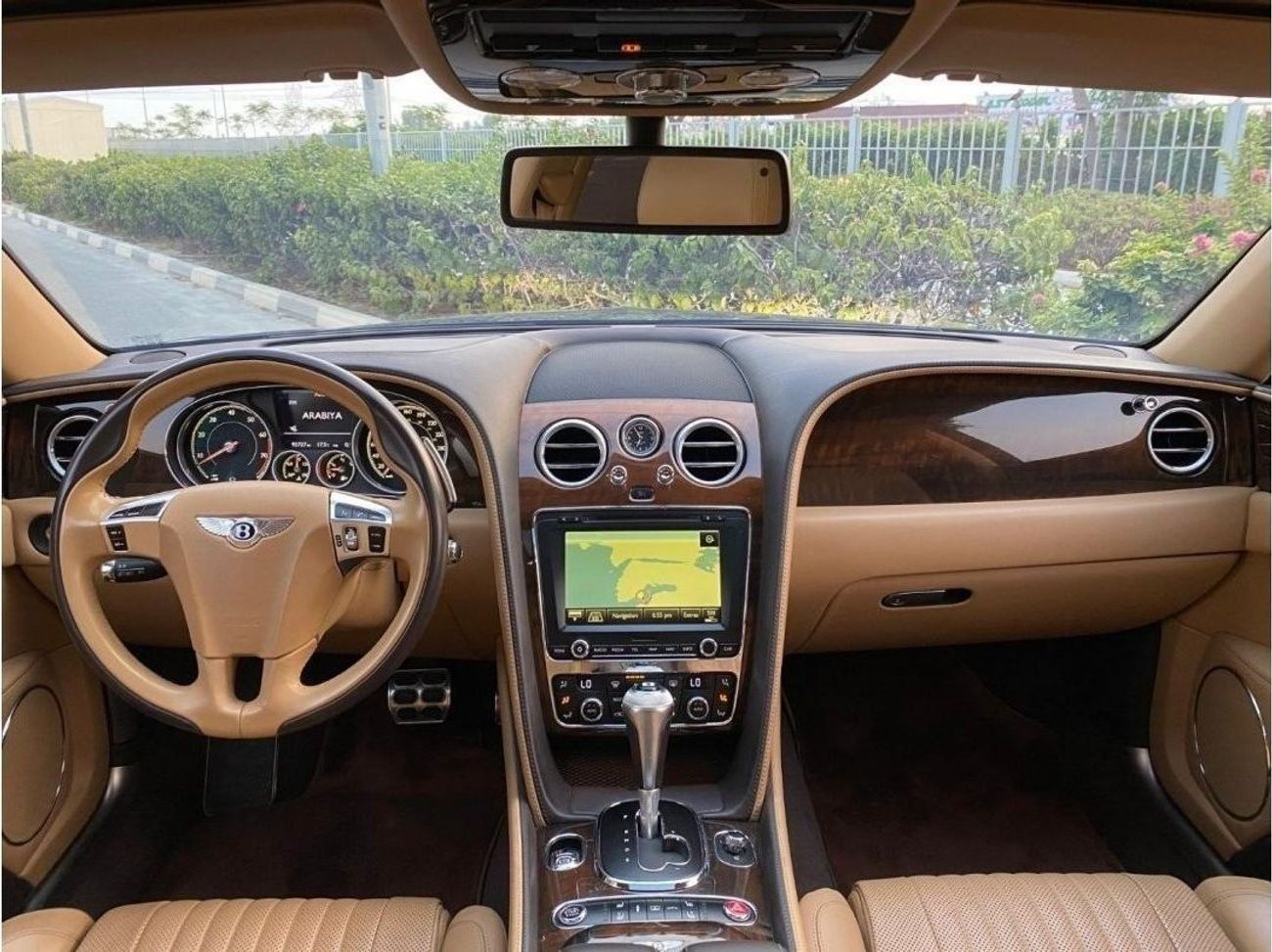 بنتلي فلاينج سبور BENTLEY FLYING SPUR V8S 2018 - 2 KEYS - EXCELLENT CONDITION