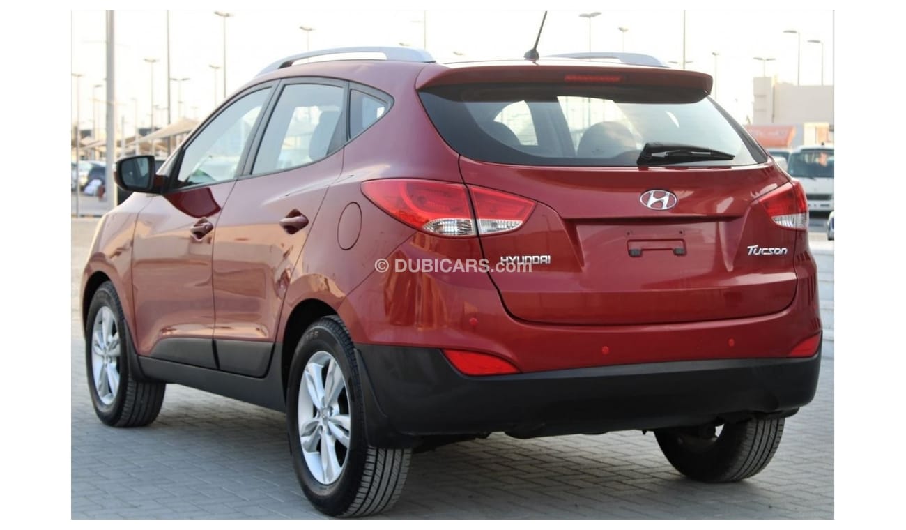 هيونداي توسون هيونداي توسان 2012 خليجي 2000 سي سي  بحالة ممتازة بدون حوادث نظيفه جدا من الداخل والخارج