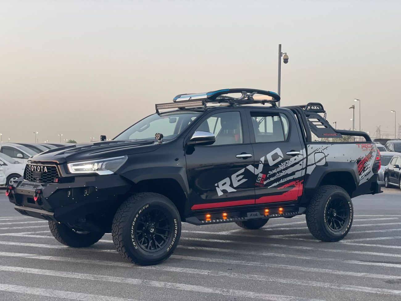 تويوتا هيلوكس 