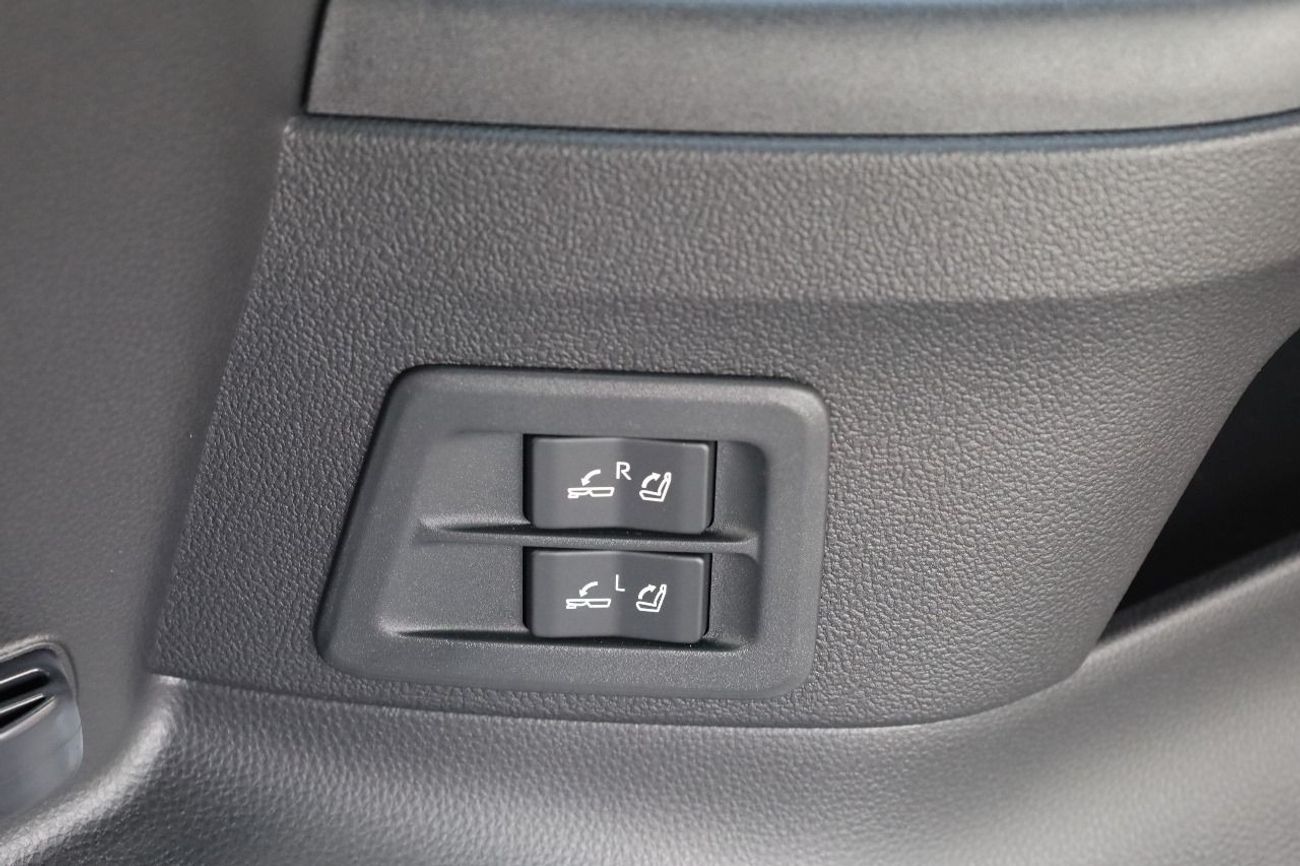 Toyota Land Cruiser Toyota_Land_Cruiser_GR_3.5L_2023