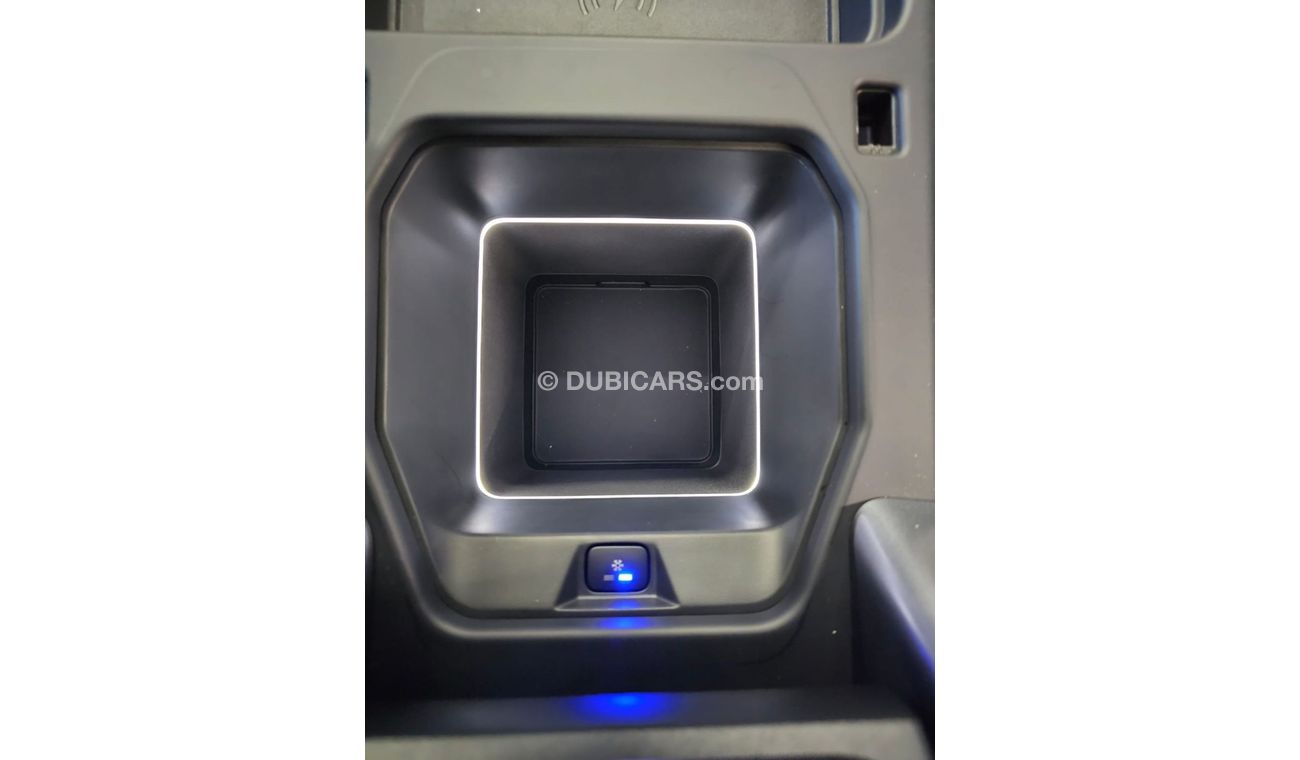 Land Rover Defender P400 90 X-Dynamic HSE Defender 90 X-Dynamic P400 /V6 / 2021 /3 Year warranty and service contract