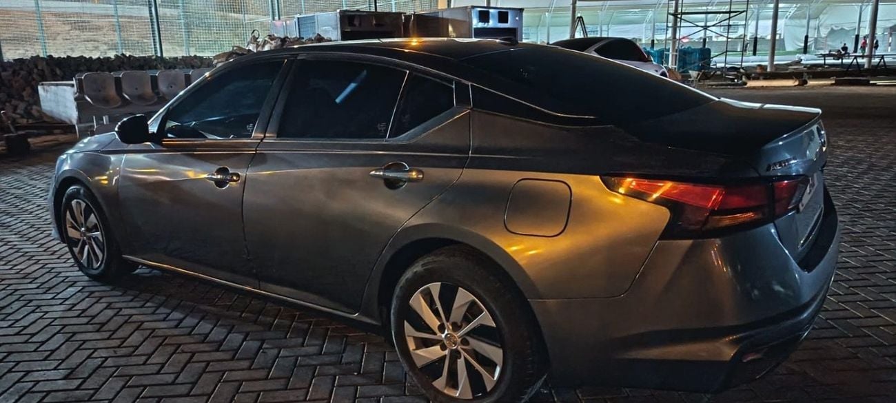 Nissan Altima SV 2.5L