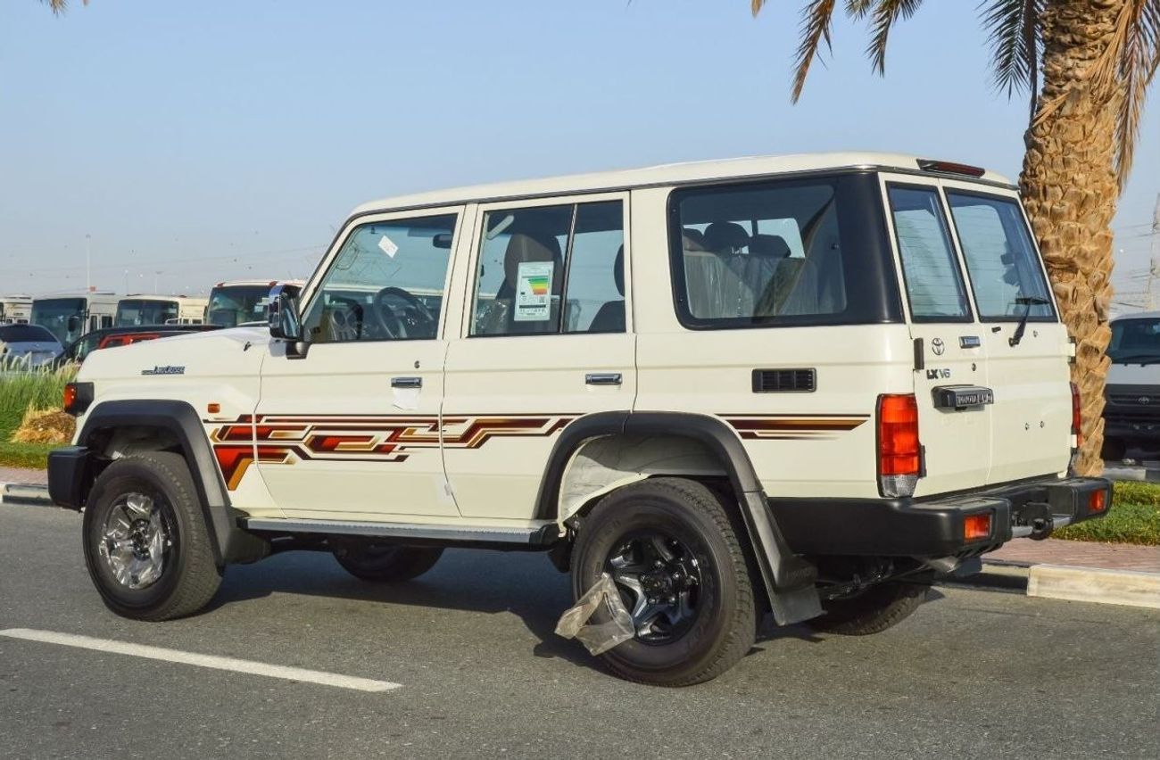 Toyota Land Cruiser TOYOTA LAND CRUISER 76 4.0L V6 4WD MT 5DOOR SUV 2024