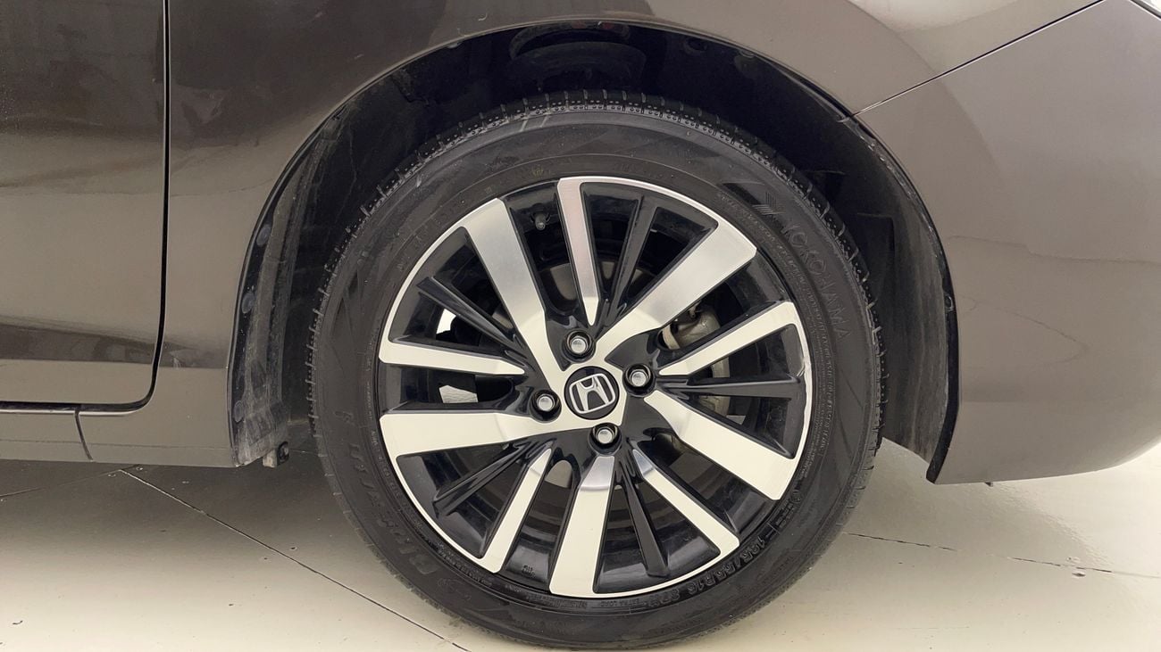 هوندا سيتي LX SPORT 1.5 | بدون دفعة مقدمة | اختبار القيادة في المنزل