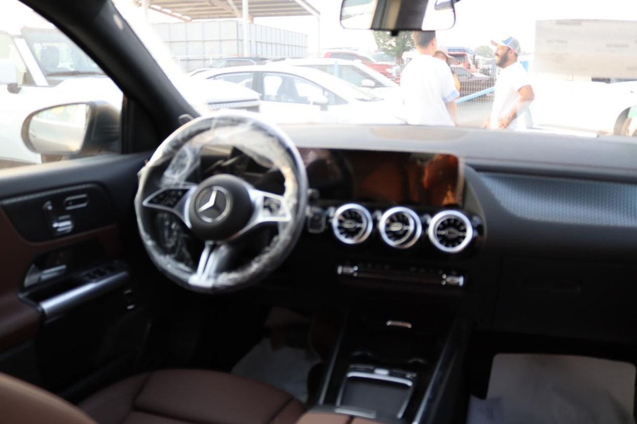 مرسيدس بنز EQA 250 SUV