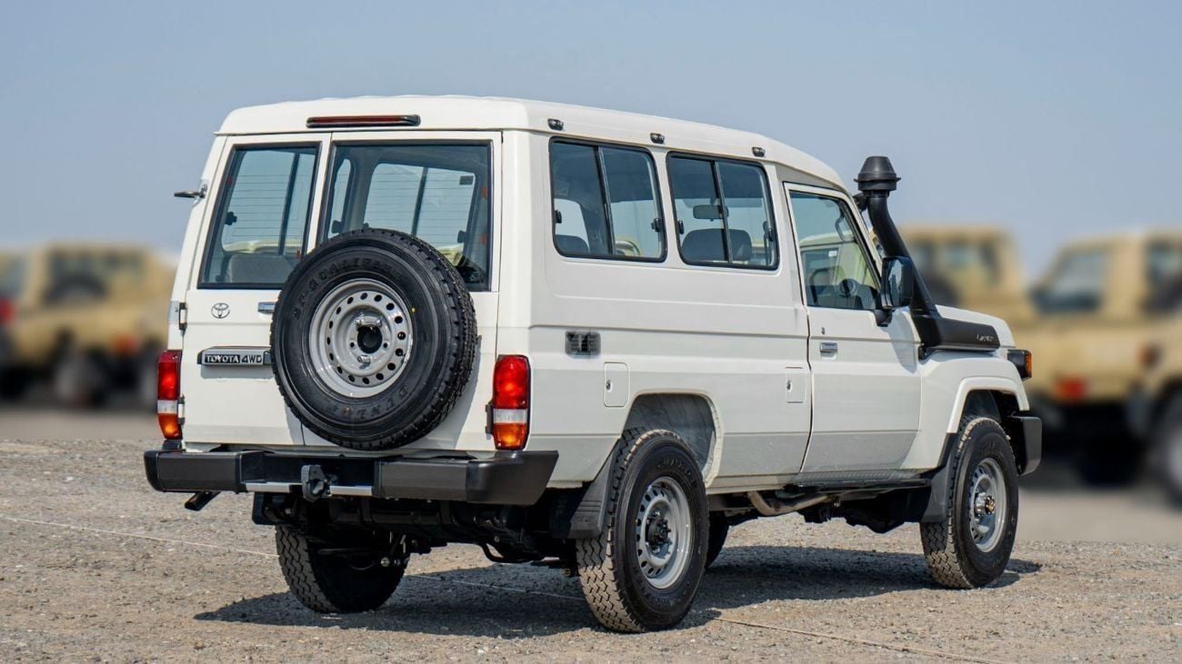 تويوتا لاند كروزر 70 4.2L DIESEL hard top 3 door