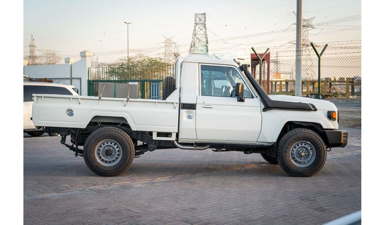 Toyota Land Cruiser Pick Up LC 79 SINGLE CABIN 2.8 DSL AUTOMATIC 2024 MODEL