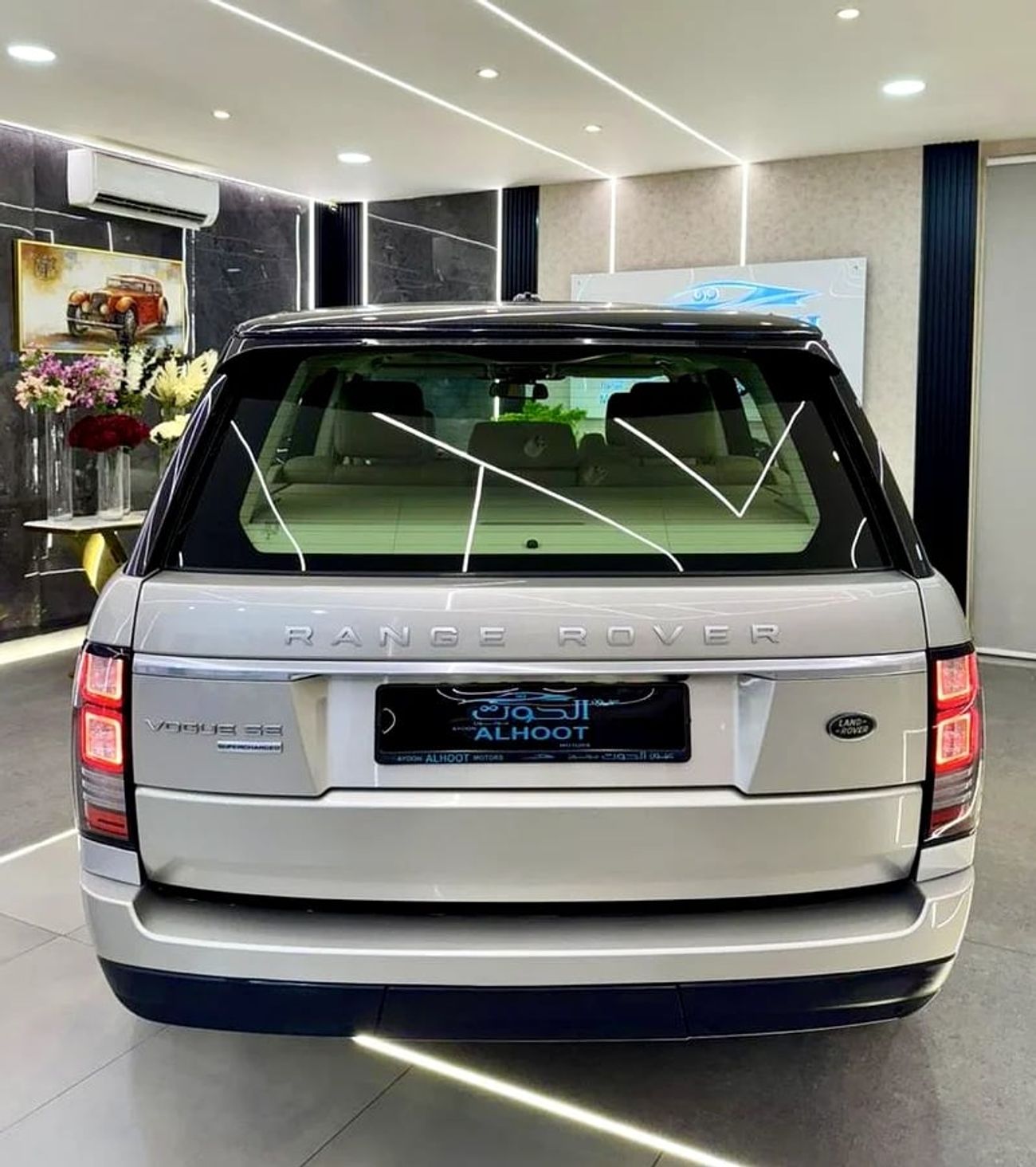 لاند روفر رينج روفر Supercharged 5.0L AUTOBIOGRAPHY GOLDEN RR VOGUE || GCC || SUPERCHARGED || TOP OPTIONS || FREE ACCOUN