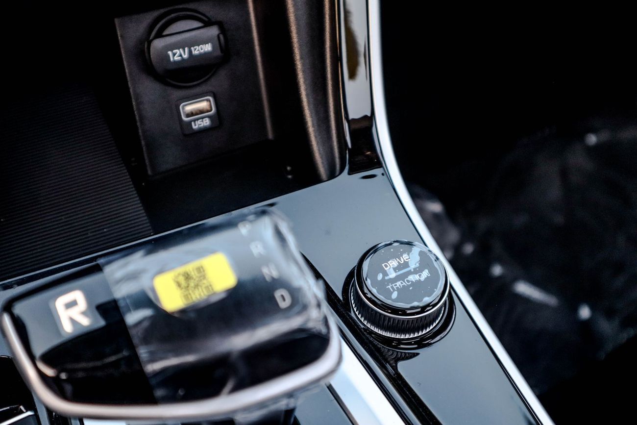 Kia Seltos Kia Seltos 1.5L A/T – Luxury Comfort Edition – 2025 Model