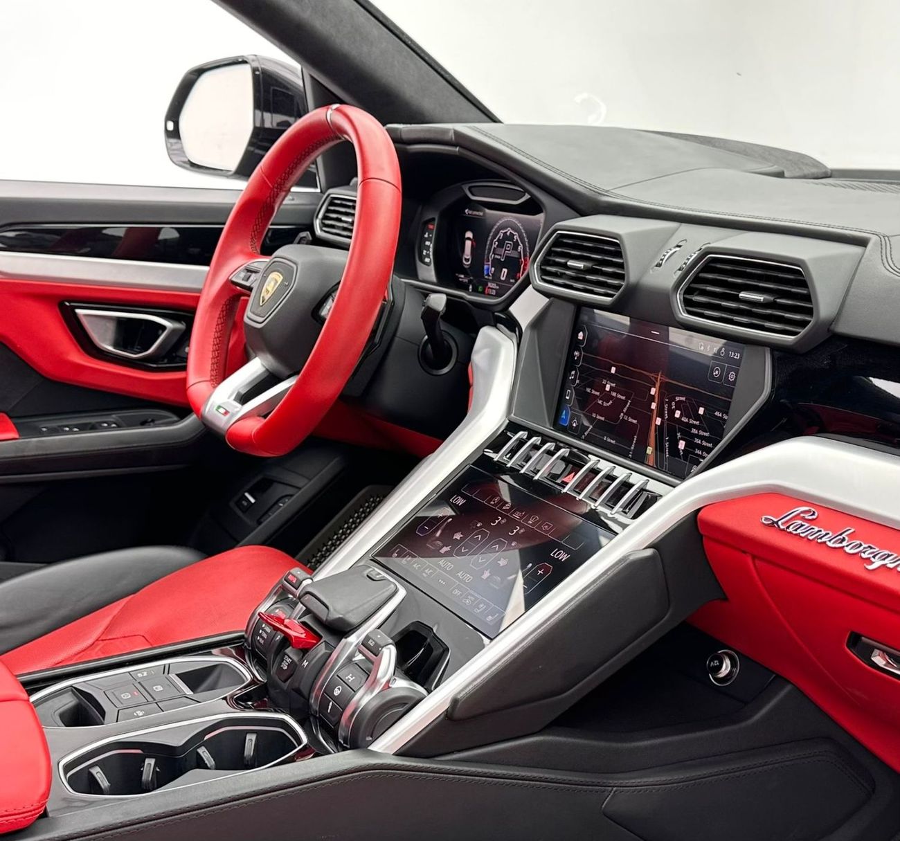 لامبورغيني اوروس 2019 Lamborghini Urus, 1 Year Warranty Unlimited KM, Full Service History, GCC