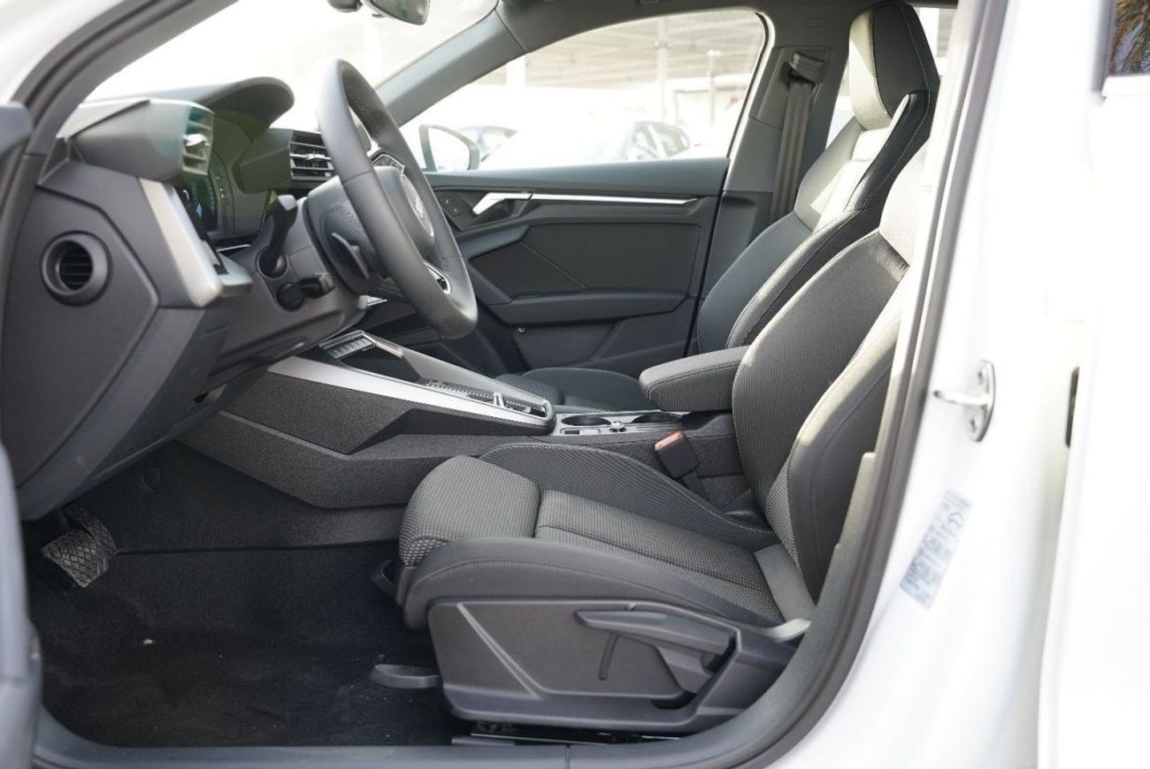 أودي A3 2024 Audi A3 Limousine 35 TFSI 1.4L 0Km