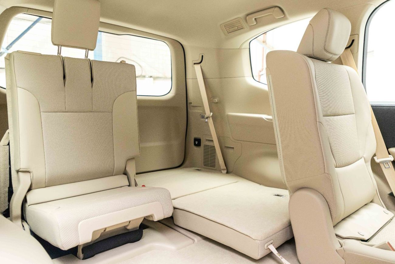 Toyota Land Cruiser GXR 4.0L - Grey Mettalic Inside Beige | Export Only