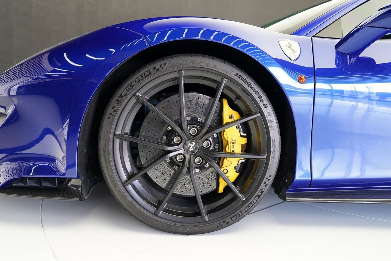 فيراري 488 بيستا