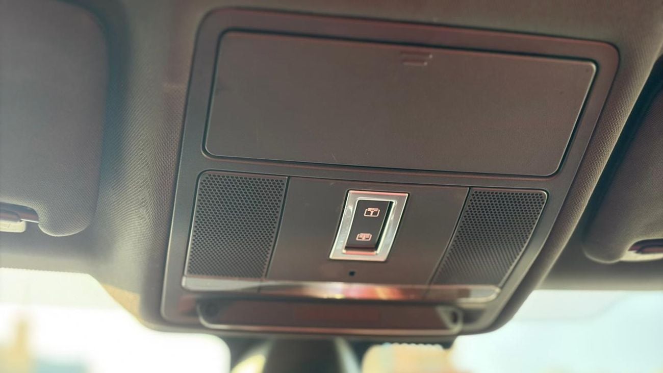 لاند روفر رينج روفر LAND ROVER RANGE ROVER EVOQUE - 2.0L - PETROL - AUTOMATIC TRANSMISSION - 2015 MODEL YEAR