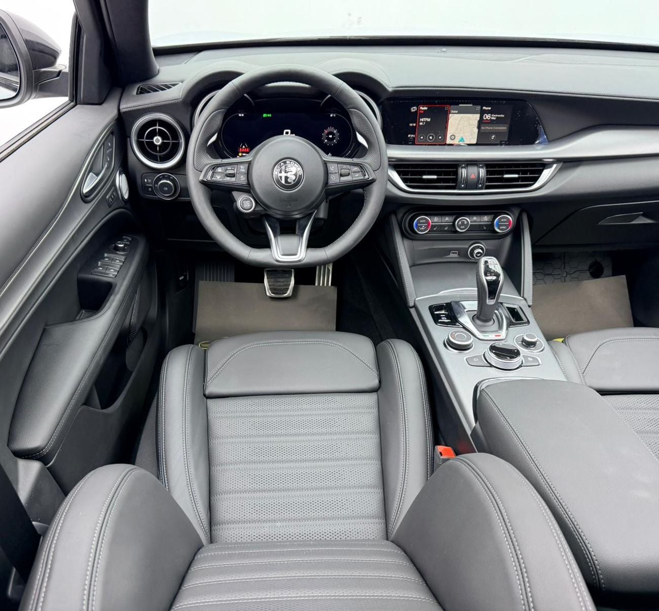 Alfa Romeo Stelvio 2025 Alfa Romeo Stelvio Q4 Veloce, 5 Years Warranty + Service Pack, Delivery Kms, Fully Loaded, GCC