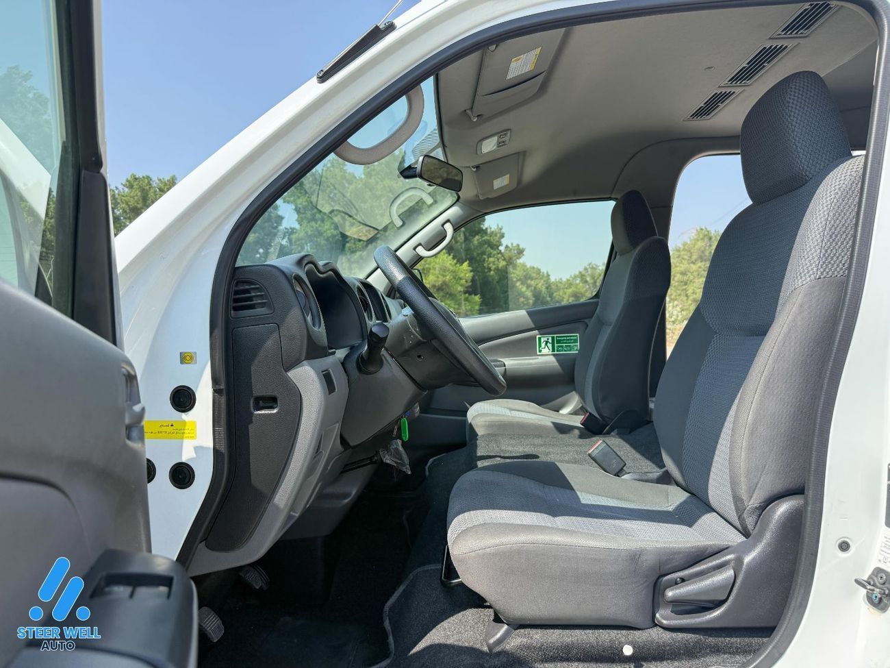 Nissan Urvan Microbus 13-Seater Automatic (5-Door) Microbus 13-Seater Manual (5-Door) NV350 2.5L RWD | 13-Seater