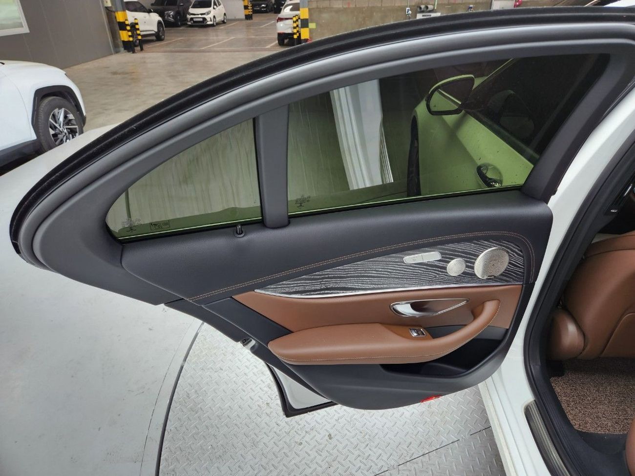 Mercedes-Benz E 350 2022 MERCEDES BENZ E (G) 3.5 E350 4 MATIC AVANTGARDE