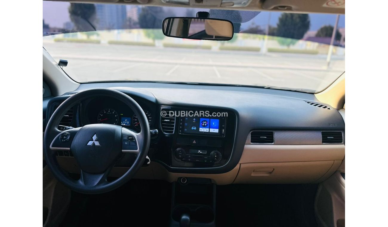 Mitsubishi Outlander 710 PM || OUTLANDER GLS  2.4L V4 4WD || 0%DP || GCC || PRISTINE CONDITION