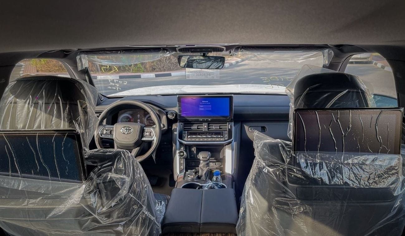 تويوتا لاند كروزر LC300 3.3 VXR TT DSL 2025 MODEL