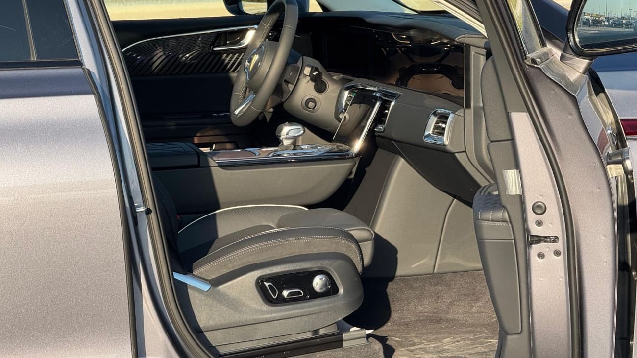 HONGQI EHS9 Hongqi E-HS9 Flagship VIP SEATS