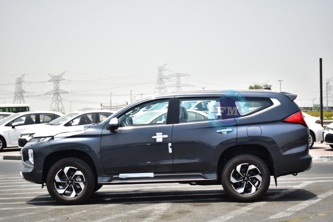 Mitsubishi Montero GLS P Line 3.0L Petrol 4WD 7 Seat Automatic