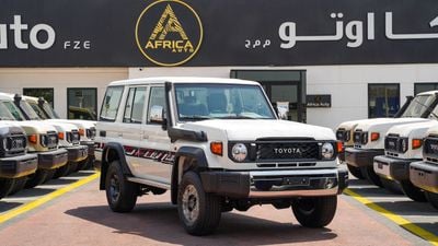 تويوتا لاند كروزر 70 LC76 LX LC76 4L PTR 26 YM MT MID