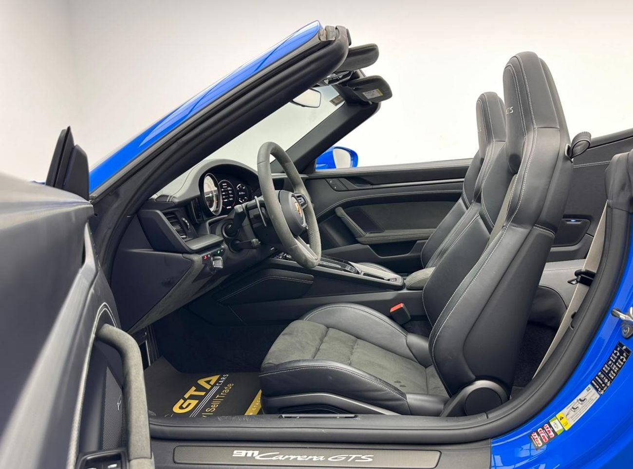 بورش 911  2022 Porsche 911 Cabriolet, 1 Year Unlimited KM Warranty, Full Service History
