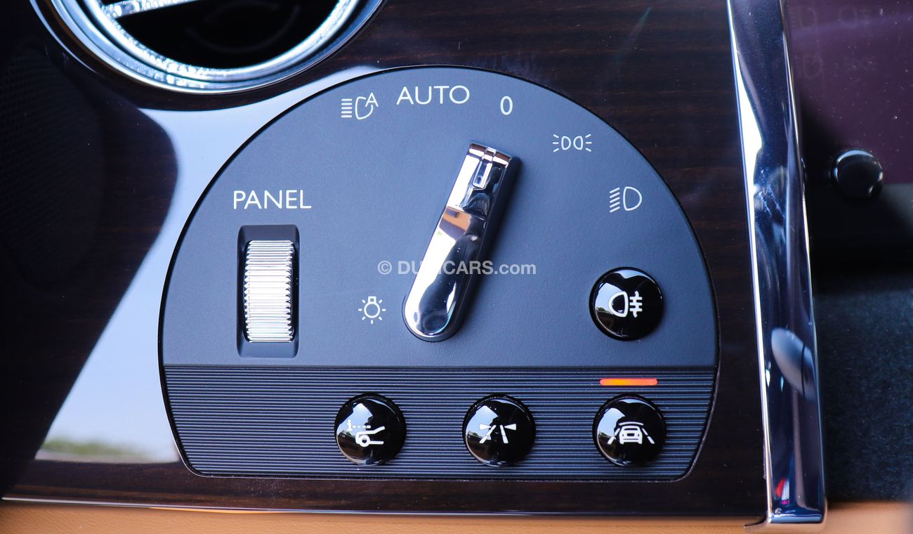 Rolls-Royce Wraith GCC Starlight 2019 (Two-tone colour)