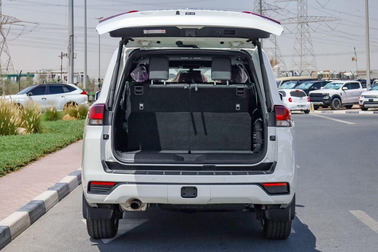 Toyota Land Cruiser GXR 4.0L V6 GCC SPECS 2025 MODEL
