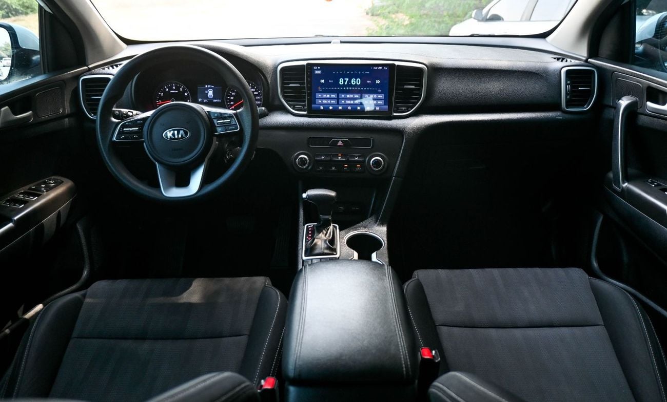 كيا سبورتيج Base 1.6L