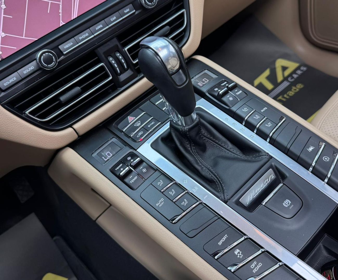 Porsche Macan Std 2.0L (252 HP) 2019 Porsche Macan, Full Service History, 1 Year Warranty, Excellent Condition, GC