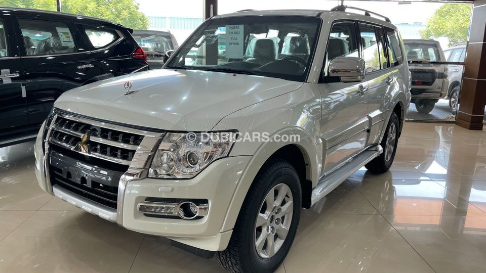Mitsubishi pajero 2022 год Mitsubishi pajero 2022 год
