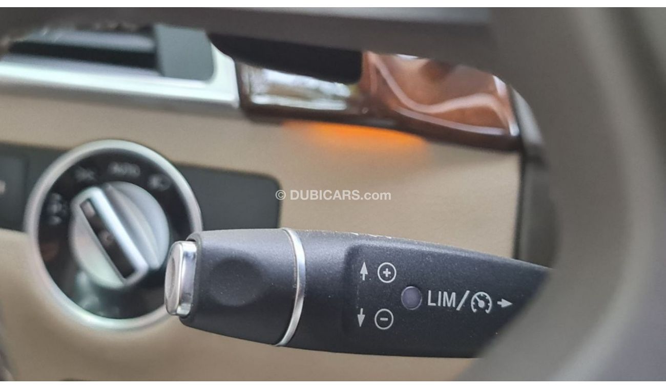 Mercedes-Benz ML 400 Std 3.5L V6 2015 GCC Perfect Condition