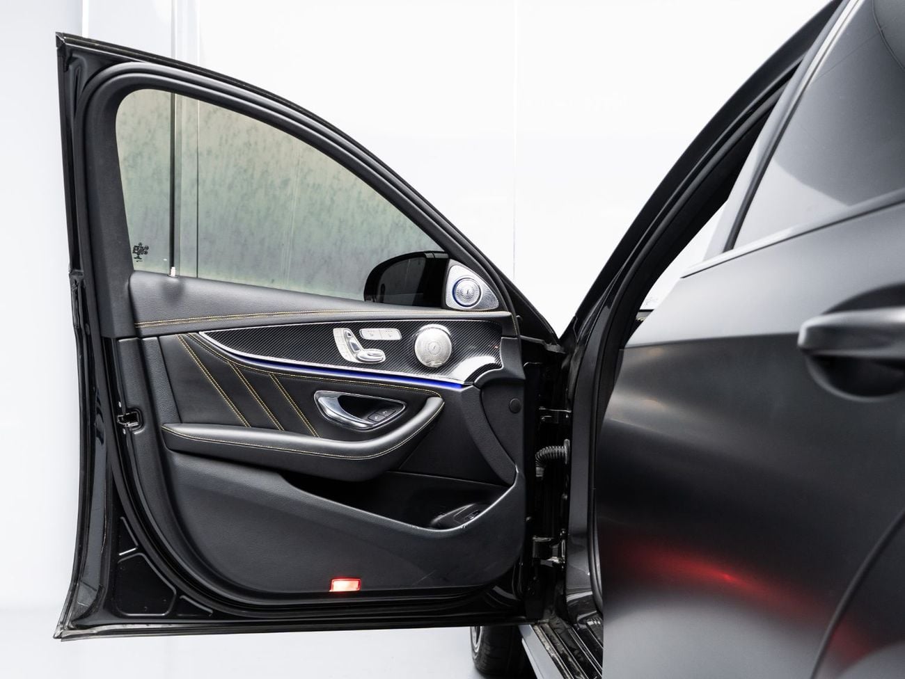 مرسيدس بنز E 63S 2022 Mercedes E63s AMG, 4.0 TC V8, 4WD, 603 bhp, 9 Speed Automatic