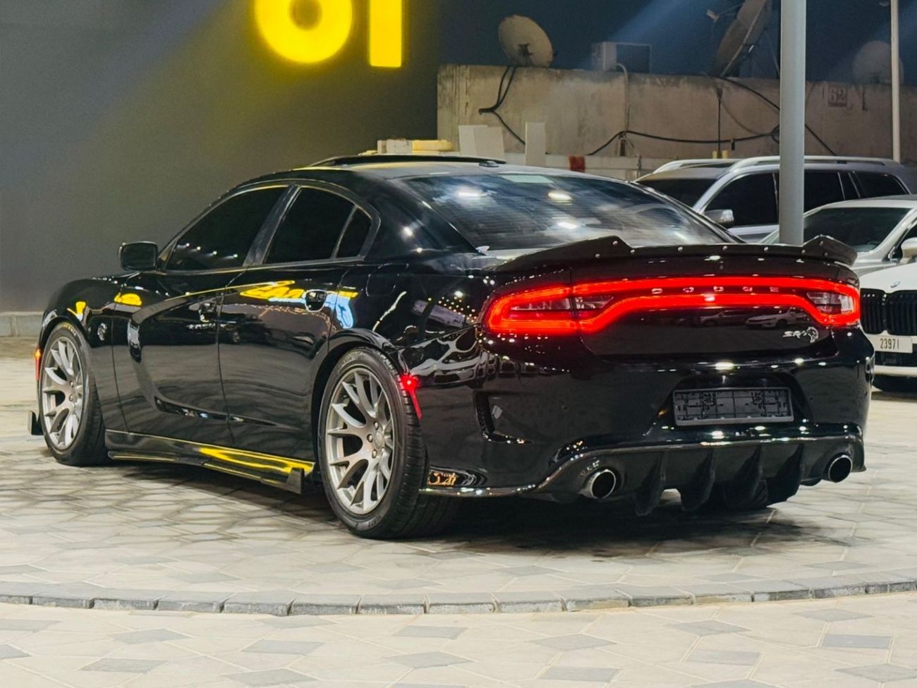 Dodge Charger SRT 392 6.4L (717 HP)