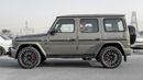 مرسيدس بنز G 63 AMG ستاندارد مرسيدس بنز AMG G 63 موديل 2026، محرك بنزين 4.0 لتر، ناقل حركة أوتوماتيكي (لون ناردو رمادي-أحمر)