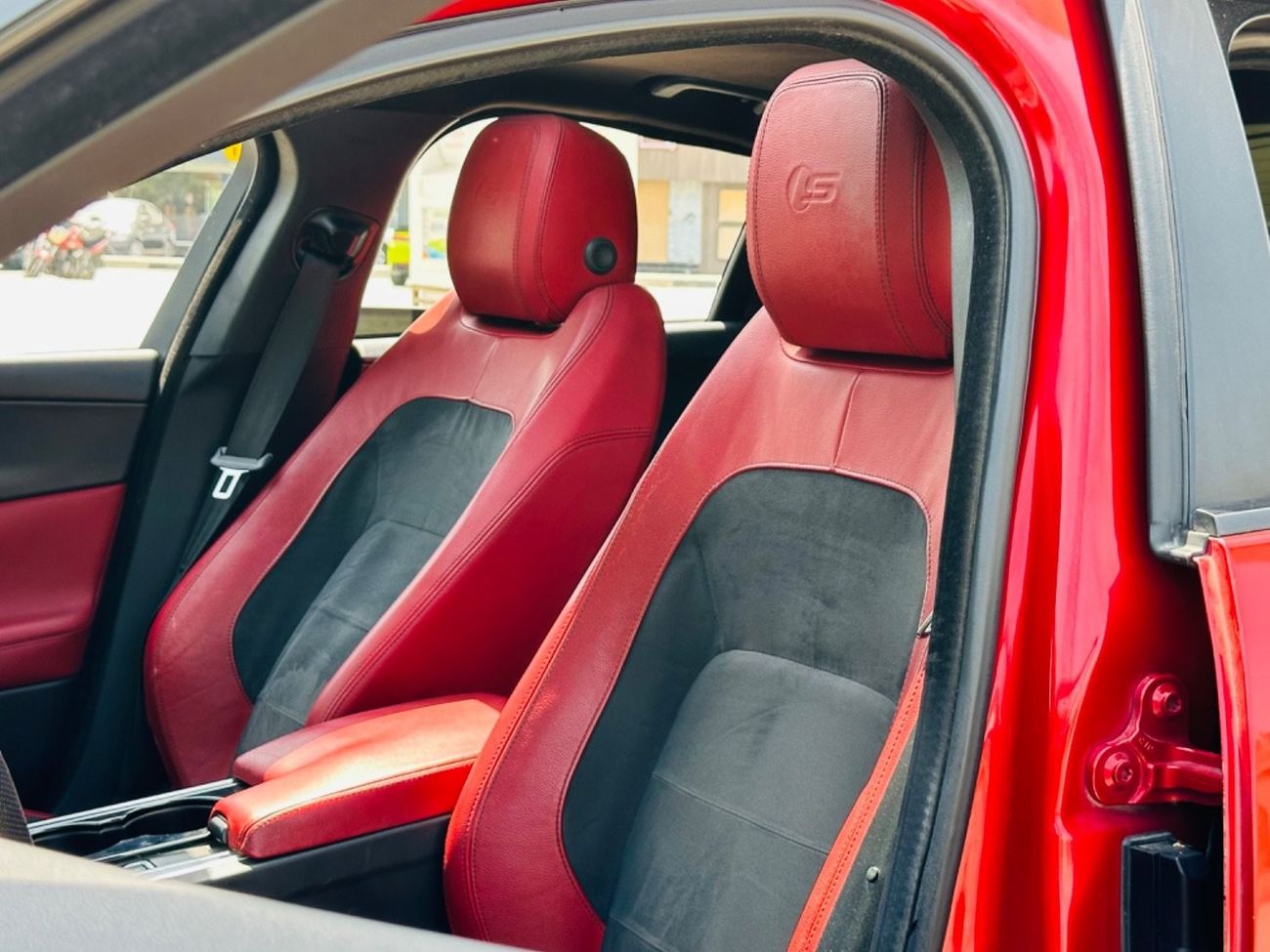 Jaguar XE JAQUAR XE SPORT GCC SPACE MODEL 2016 FULL OPTION