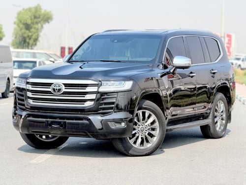 تويوتا لاند كروزر VXR تويوتا لاندكروزر LC300 SUV، محرك بنزين ثنائي التوربو سعة 3.5 لتر، 7 مقاعد، 5 أبواب، لون خارجي أسود، 
