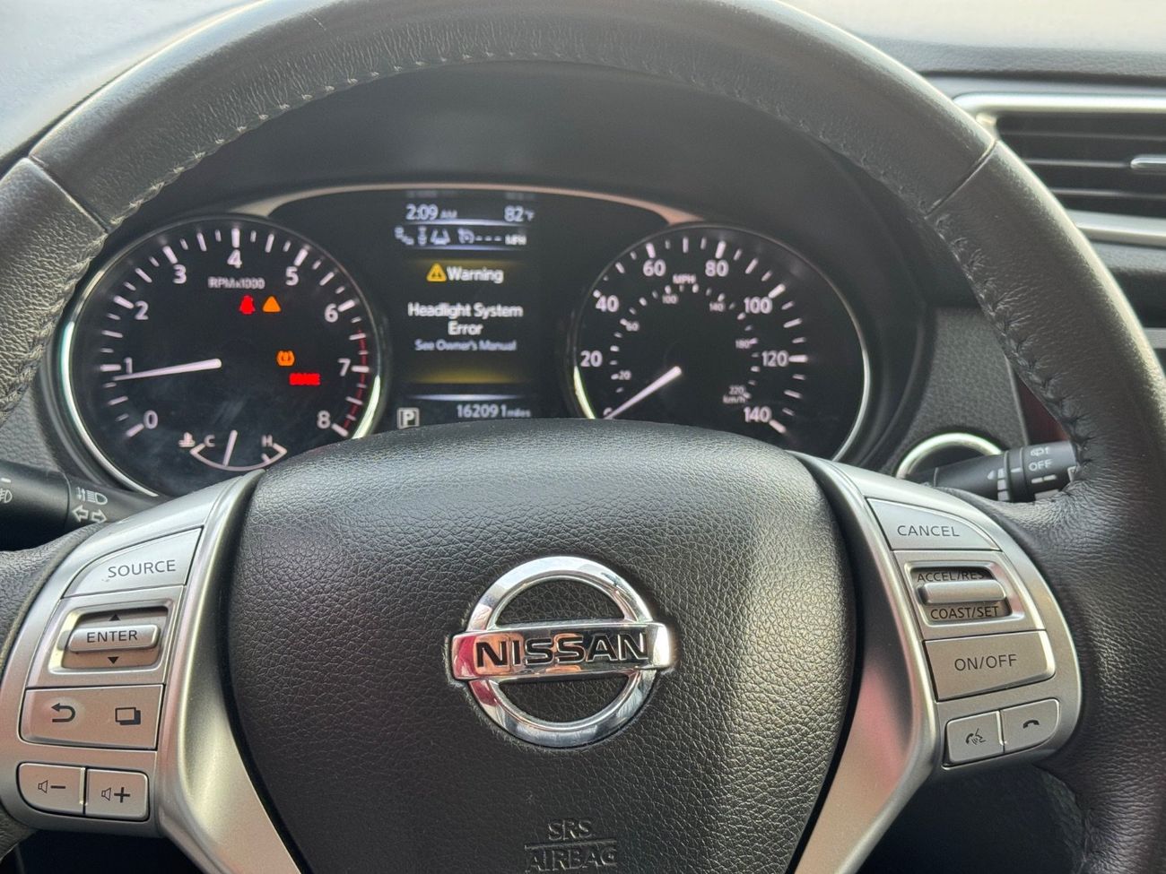 Nissan Rogue SL / 2.5L V4 / PANORAMIC SUNROOF / AWD / 360 CAMERA / ELECTRIC SEATS / REAR AC