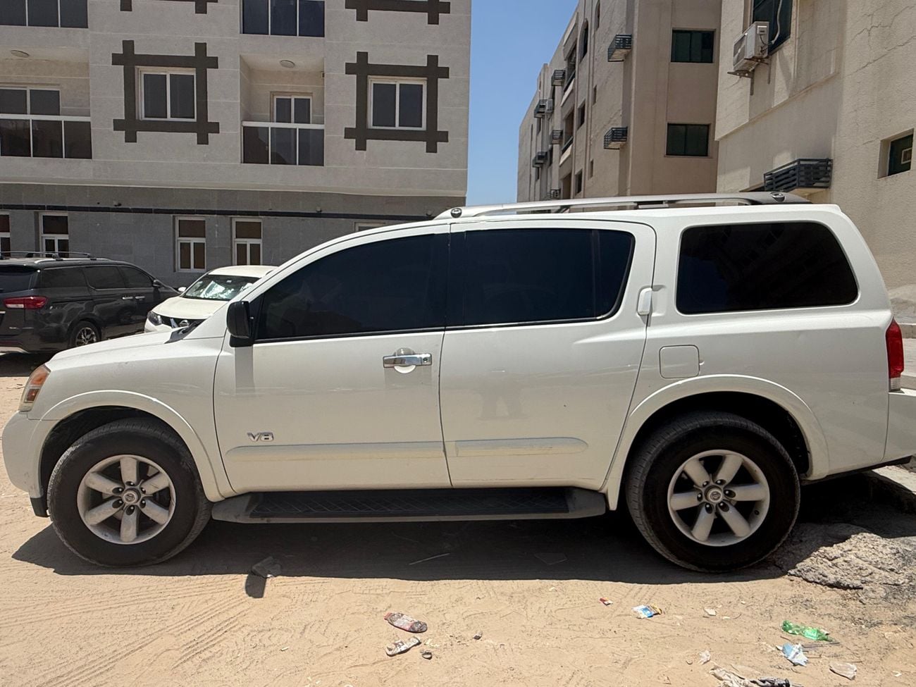 Nissan Armada SE