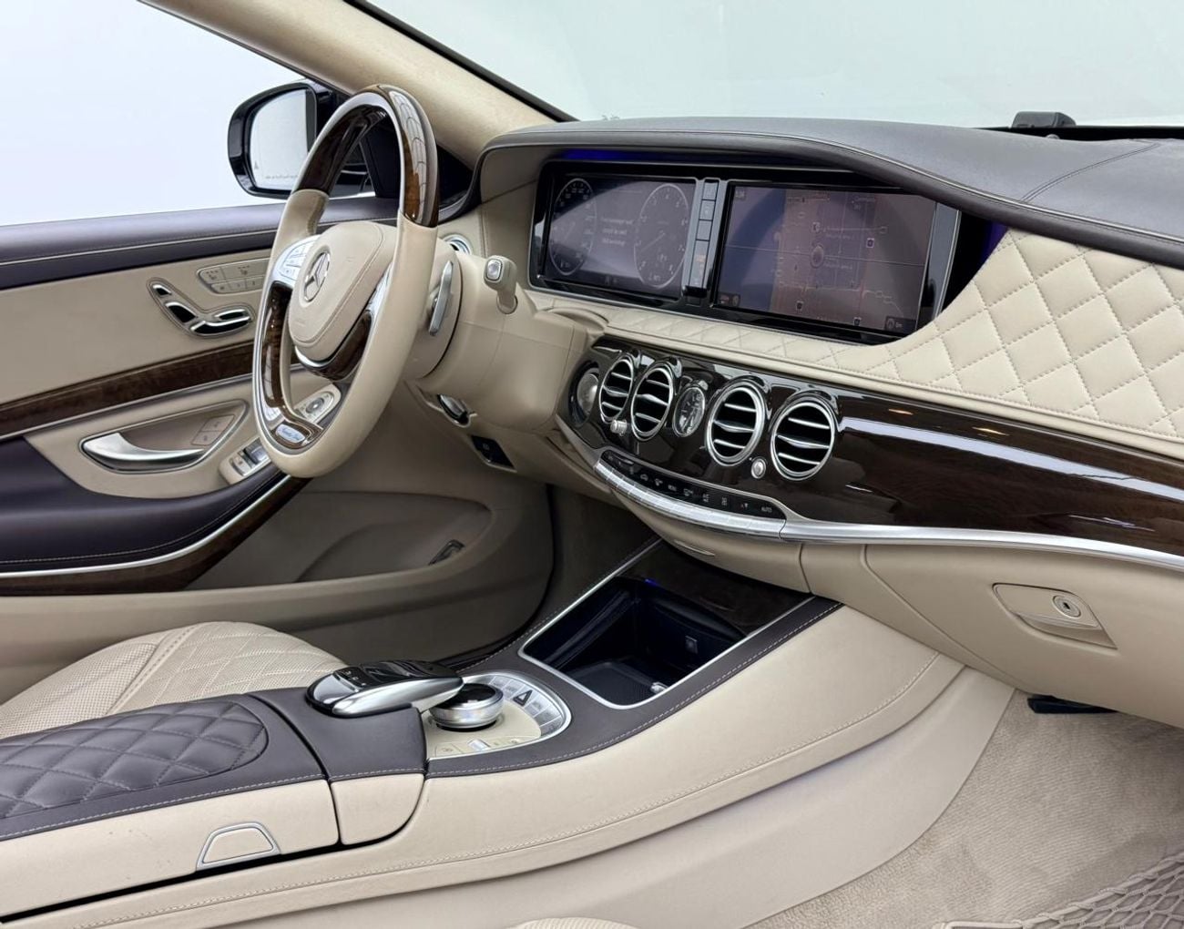 Mercedes Maybach S650 Maybach 2015 Mercedes Maybach S650, Service History, Fully Loaded, Excellent Condition, GCC