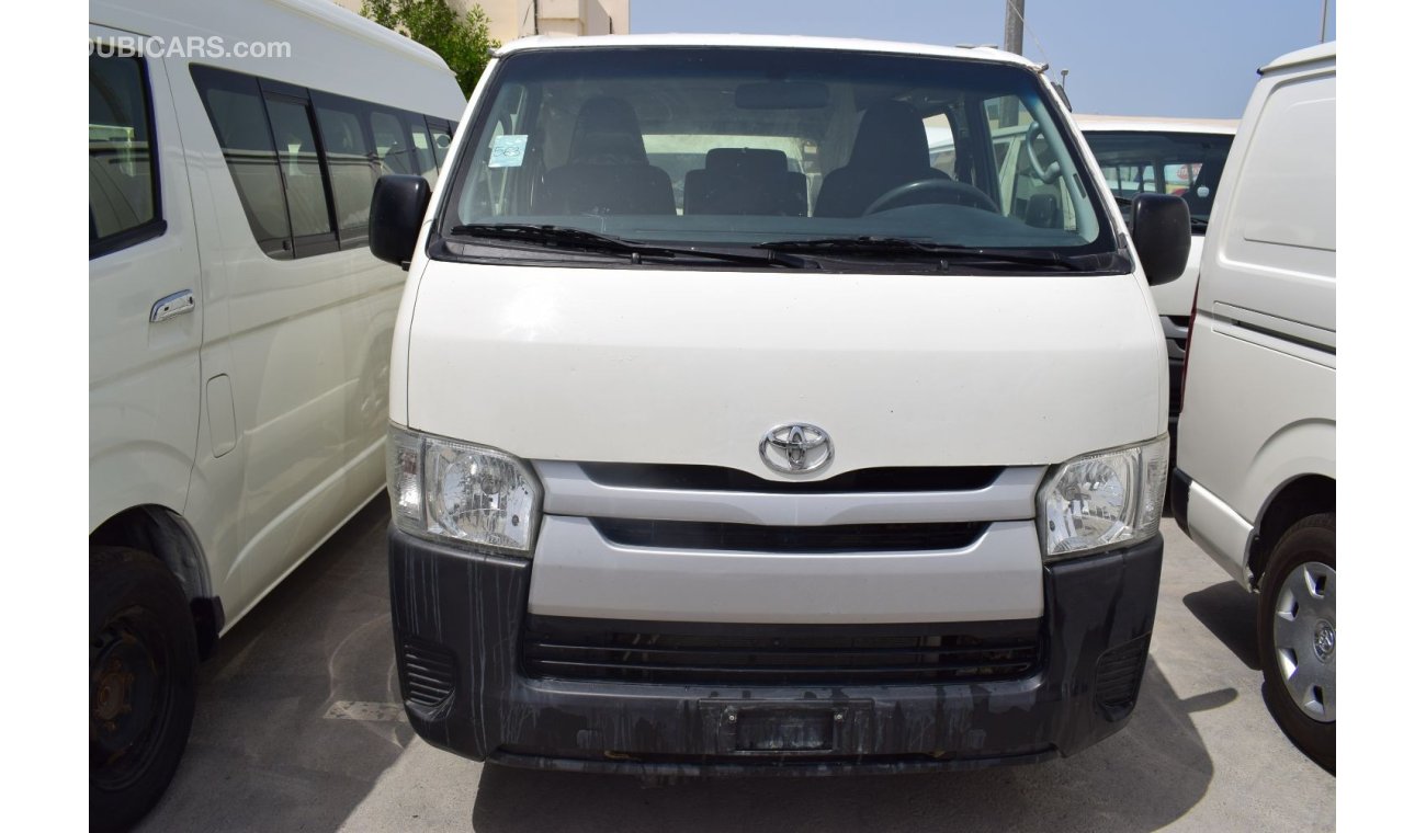 Toyota Hiace GL - Standard Roof Toyota Hiace Van, model:2014. Only done 81000 km