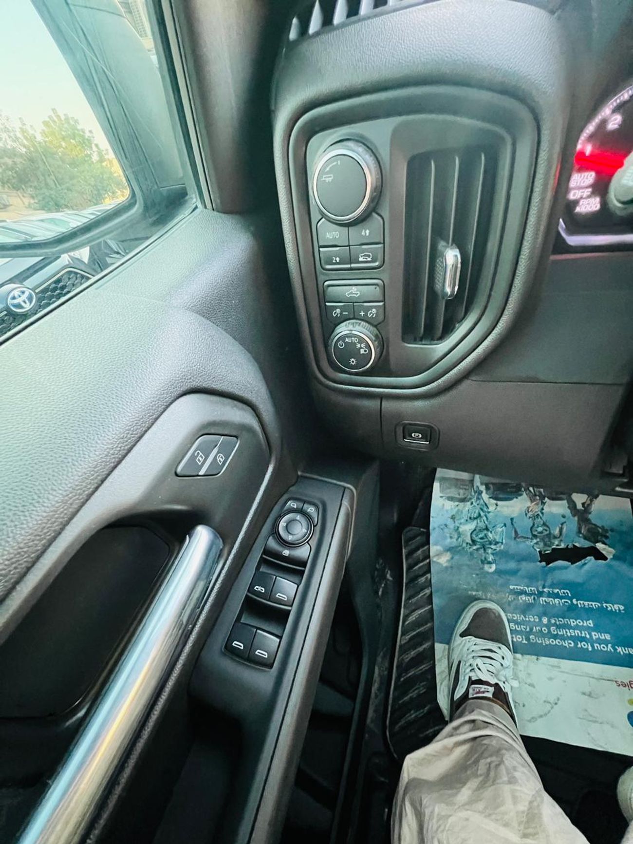 Chevrolet Silverado Custom K1500