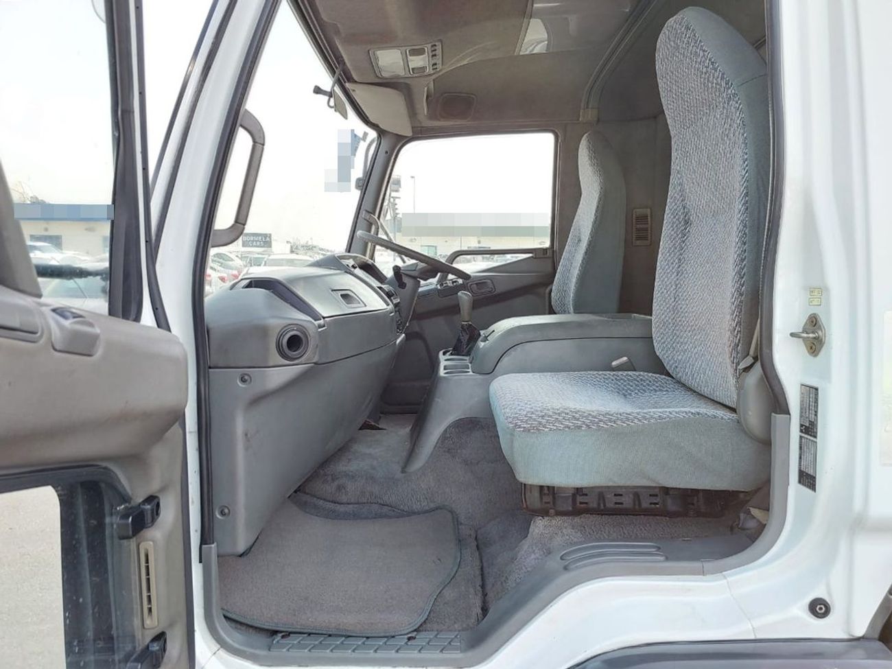 Mitsubishi Fighter MITSUBISHI FIGHTER TRUCK RHD 1998 MODEL 8.2 L DIESEL MANUAL(PM40025)